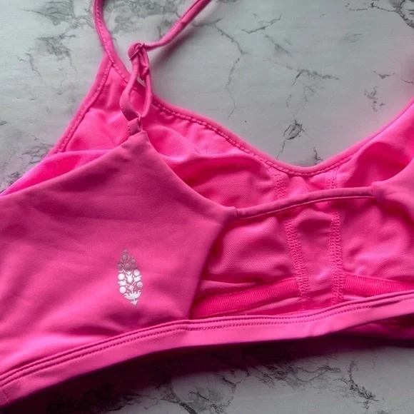 #66 NWOT Free People Movement Ruched Bandeau Bikini Top in Candy - Picture 4 of 8